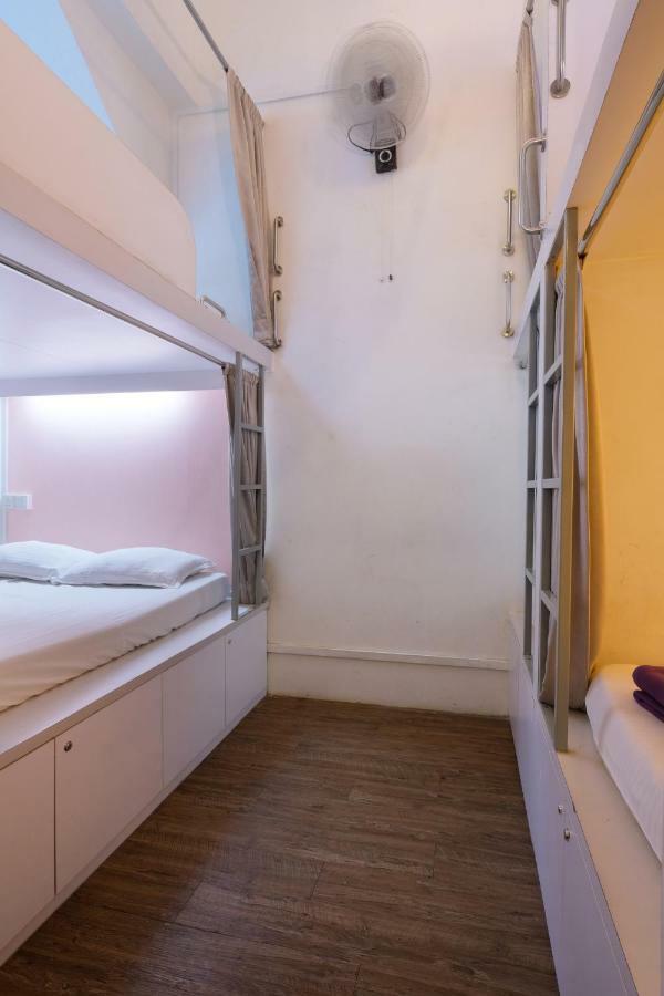 Pillow Talk Hostel シンガポール エクステリア 写真